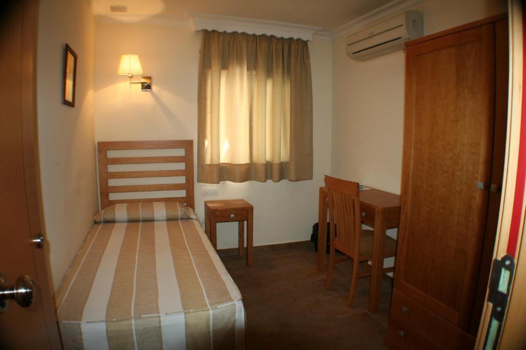 La Línea de la Concepción Hostal Margarita חדר תמונה